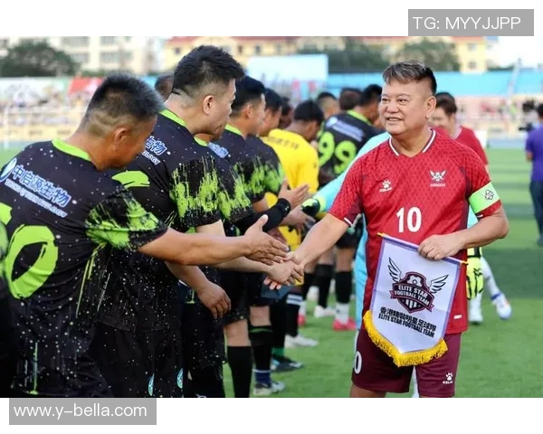 香港足球明星全景解析与成就回顾让我们一起认识这些绿茵场上的传奇人物